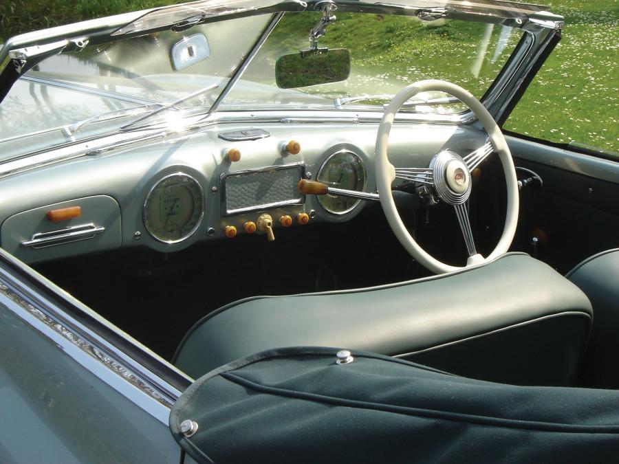 Торпедо Alfa Romeo 6C 2500 SS Cabriolet 1947 года  (фото 30 из 40)